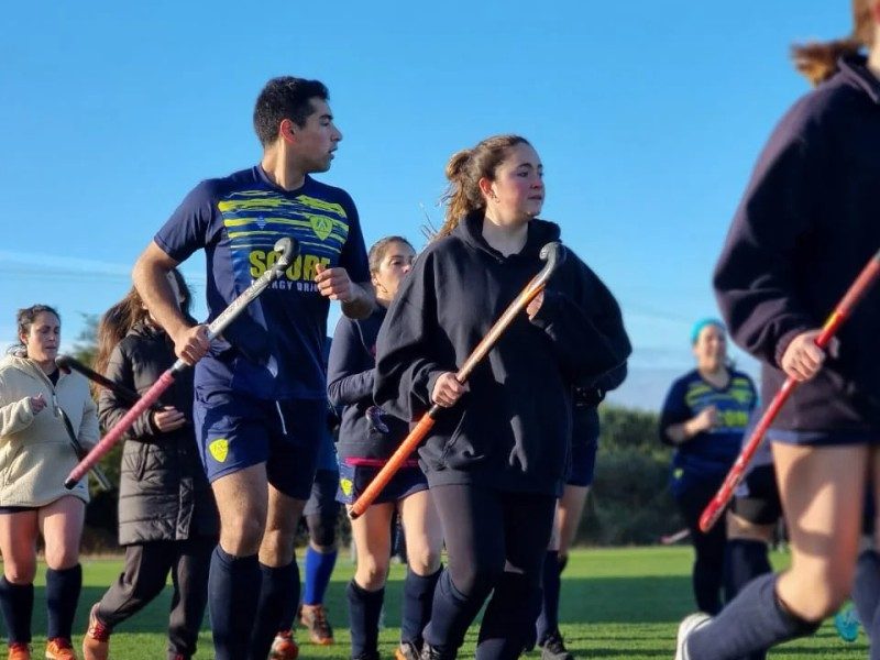 Puerto Varas será sede de Tribu Fest, torneo que reunirá a 300 jugadores de hockey